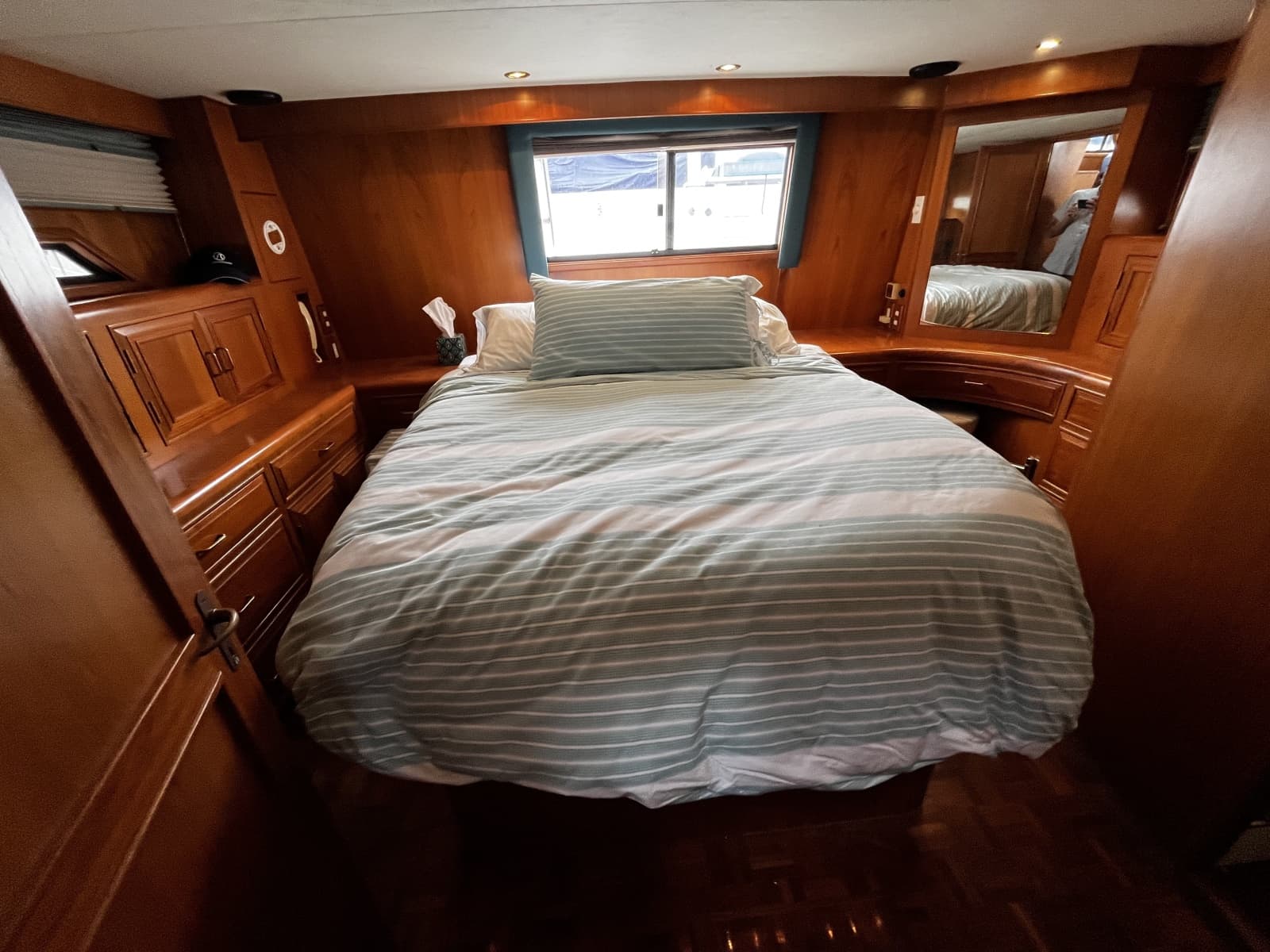 1997 Ocean Alexander  - Photo 24