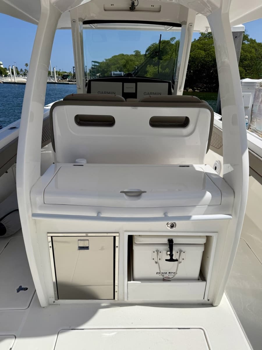 2019 Intrepid 345 Nomad SE - Photo 29