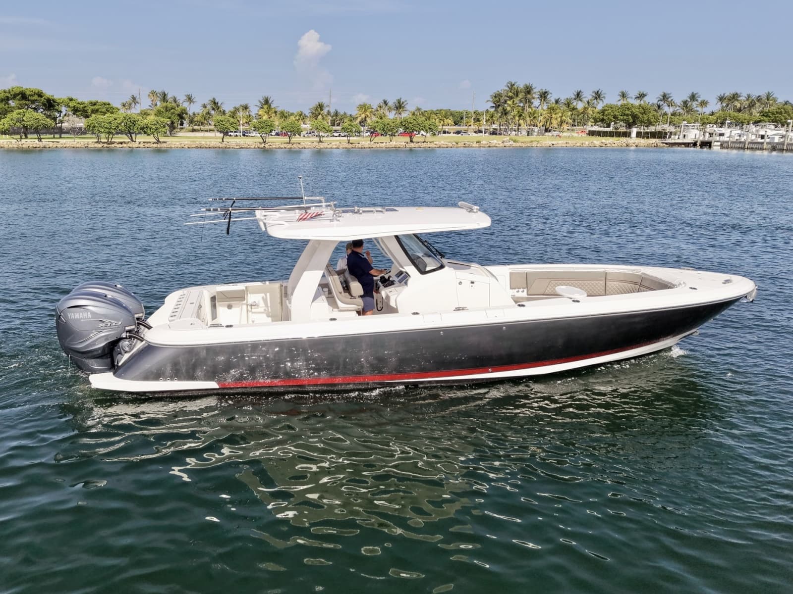 2019 Intrepid 345 Nomad SE - Photo 18