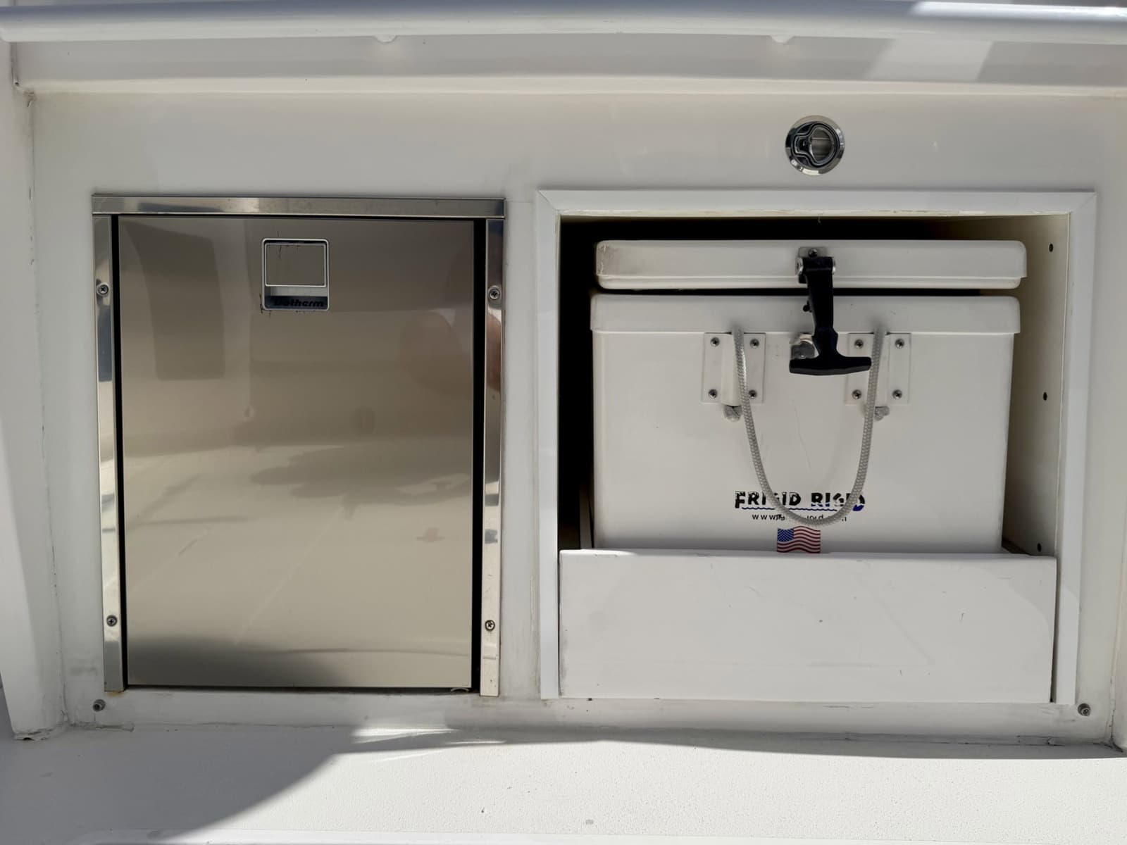 2019 Intrepid 345 Nomad SE - Photo 32