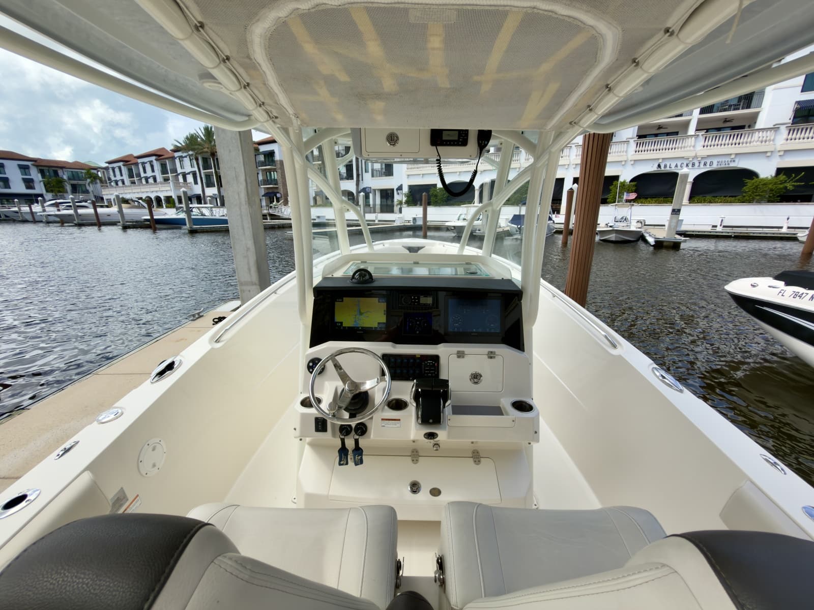 2023 Sailfish 290 CC - Photo 8
