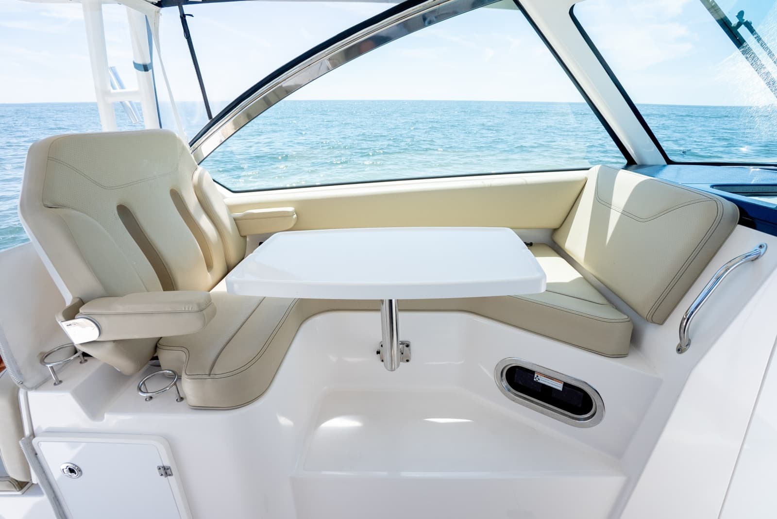 2018 Pursuit 325 DC - Photo 18