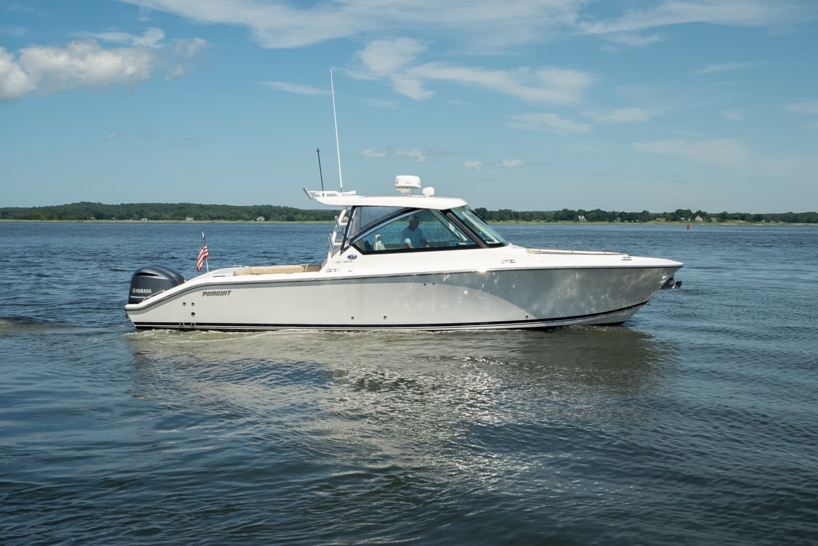 2018 Pursuit 325 DC - Photo 2