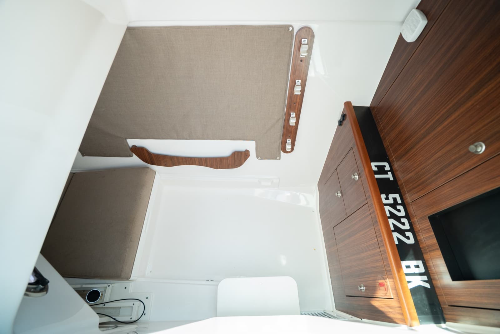 2018 Pursuit 325 DC - Photo 23