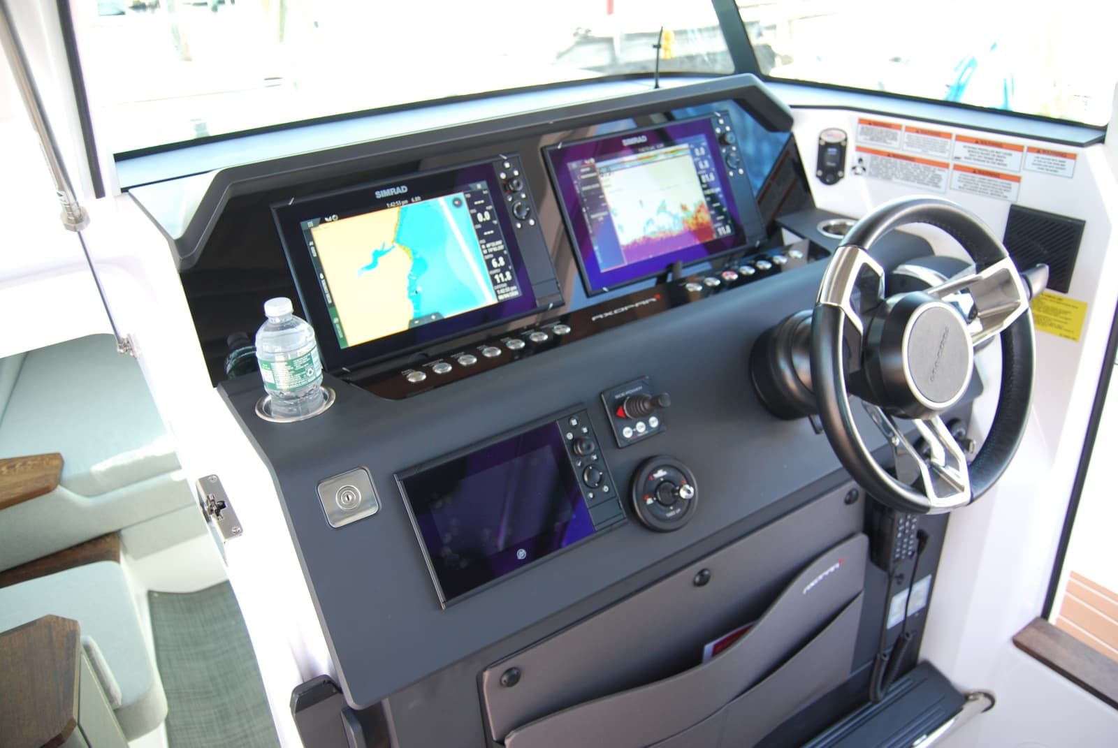 2022 Axopar 37 XC Cross Cabin - Photo 20