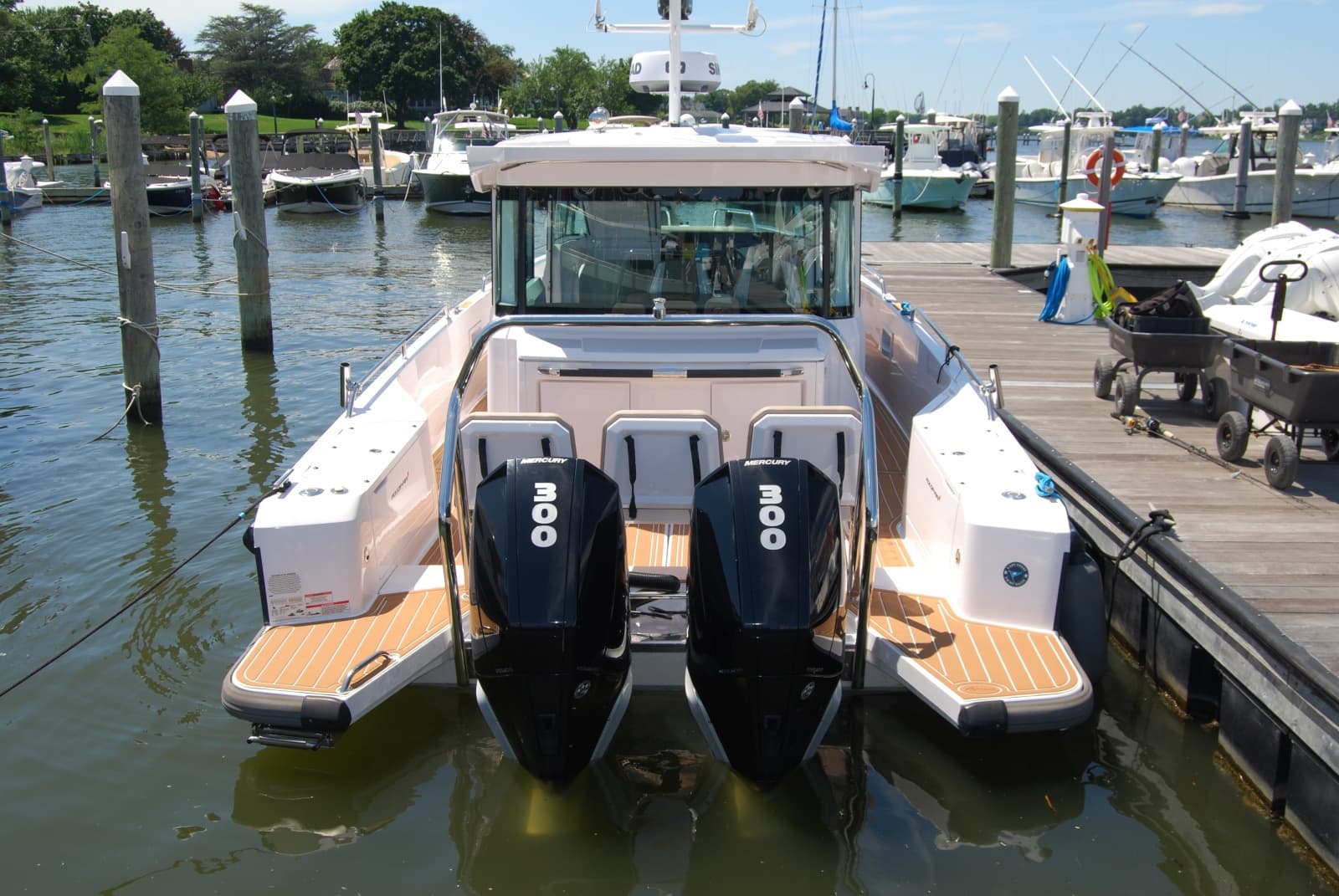 2022 Axopar 37 XC Cross Cabin - Photo 6