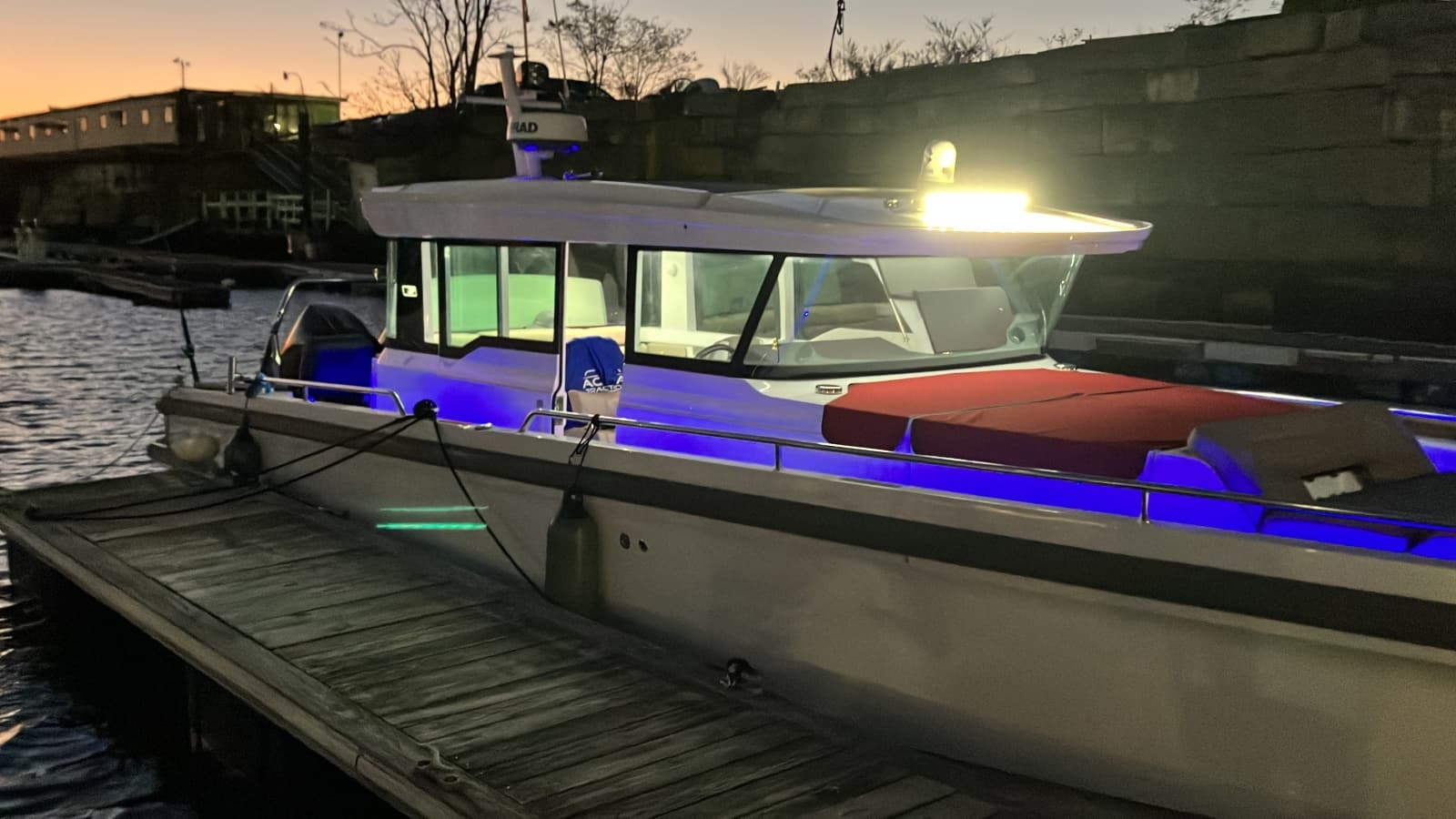 2022 Axopar 37 XC Cross Cabin - Photo 34