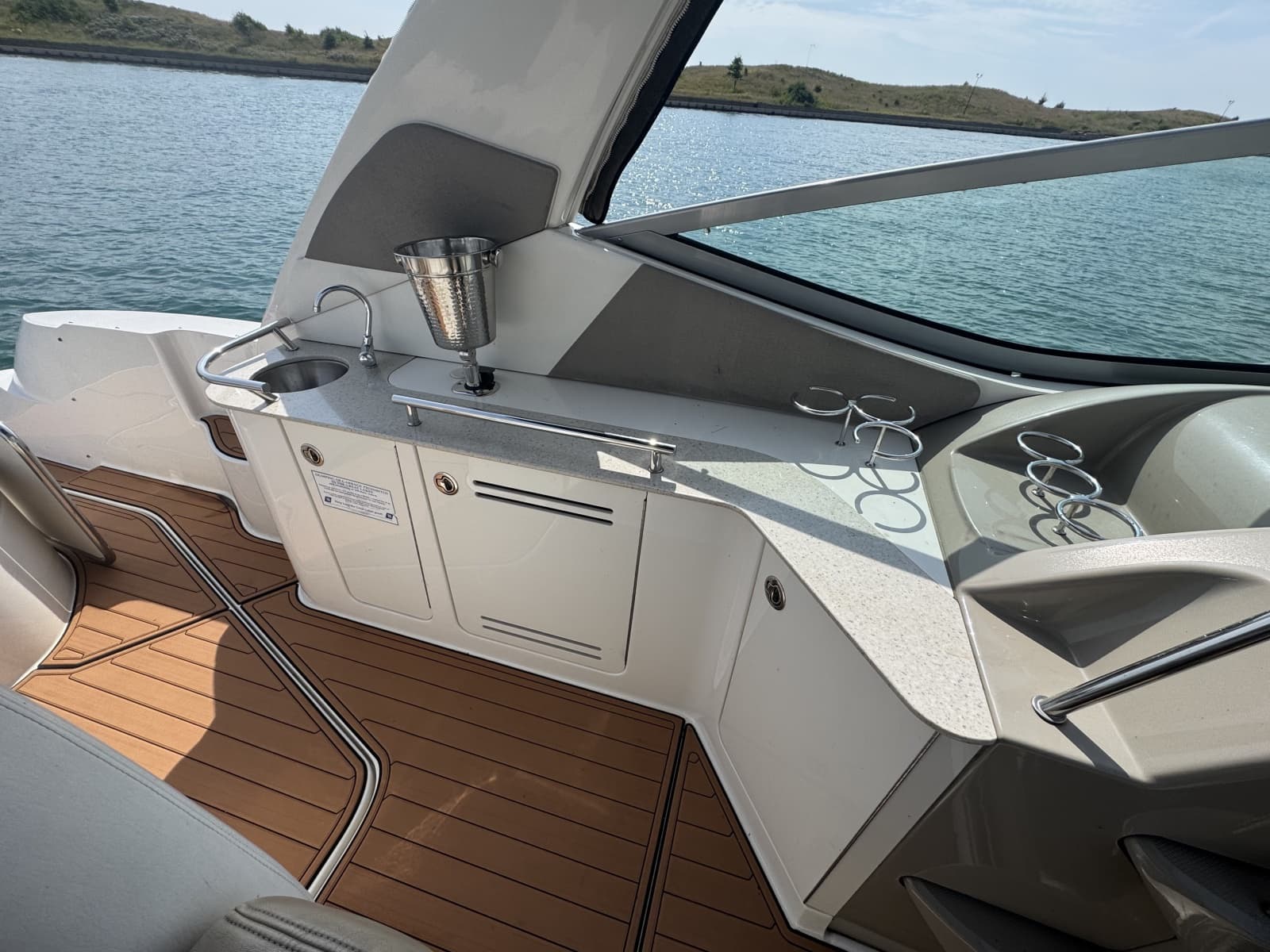 2008 Sea Ray 310 Sundancer - Photo 6