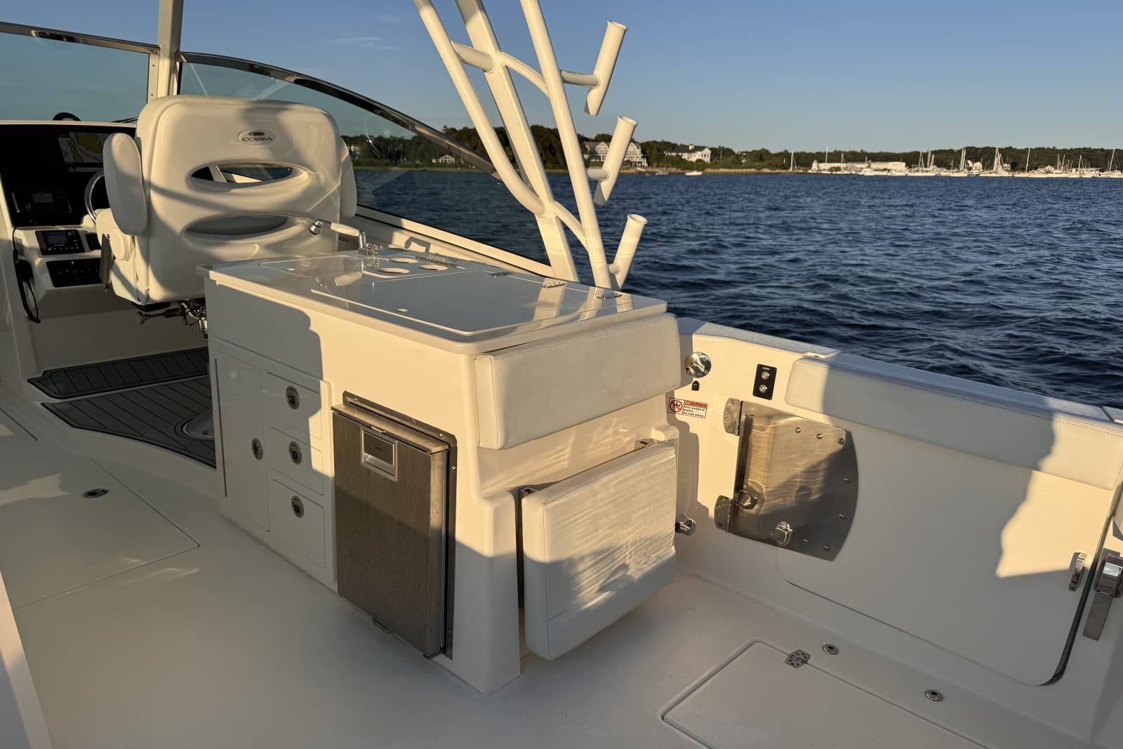 2023 Cobia 330 DC - Photo 20