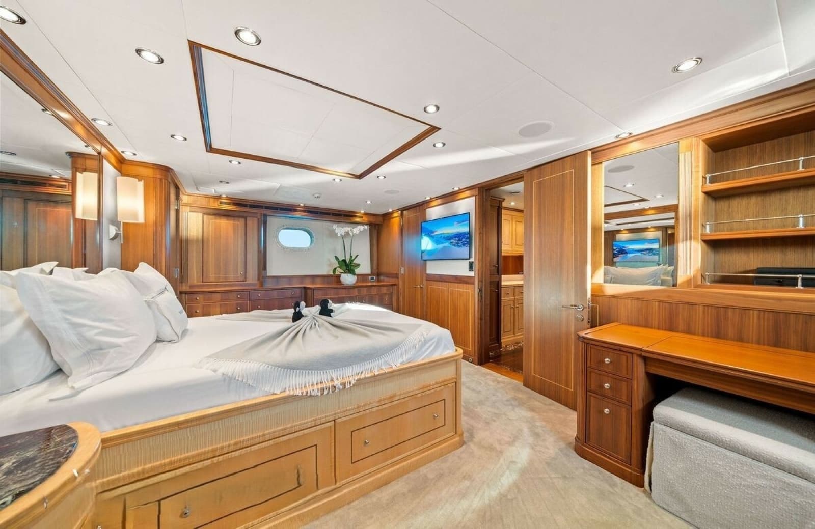 2009 Palmer Johnson Raised Pilothouse Flybridge - Photo 14