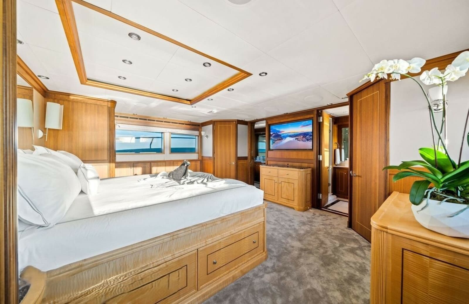 2009 Palmer Johnson Raised Pilothouse Flybridge - Photo 10
