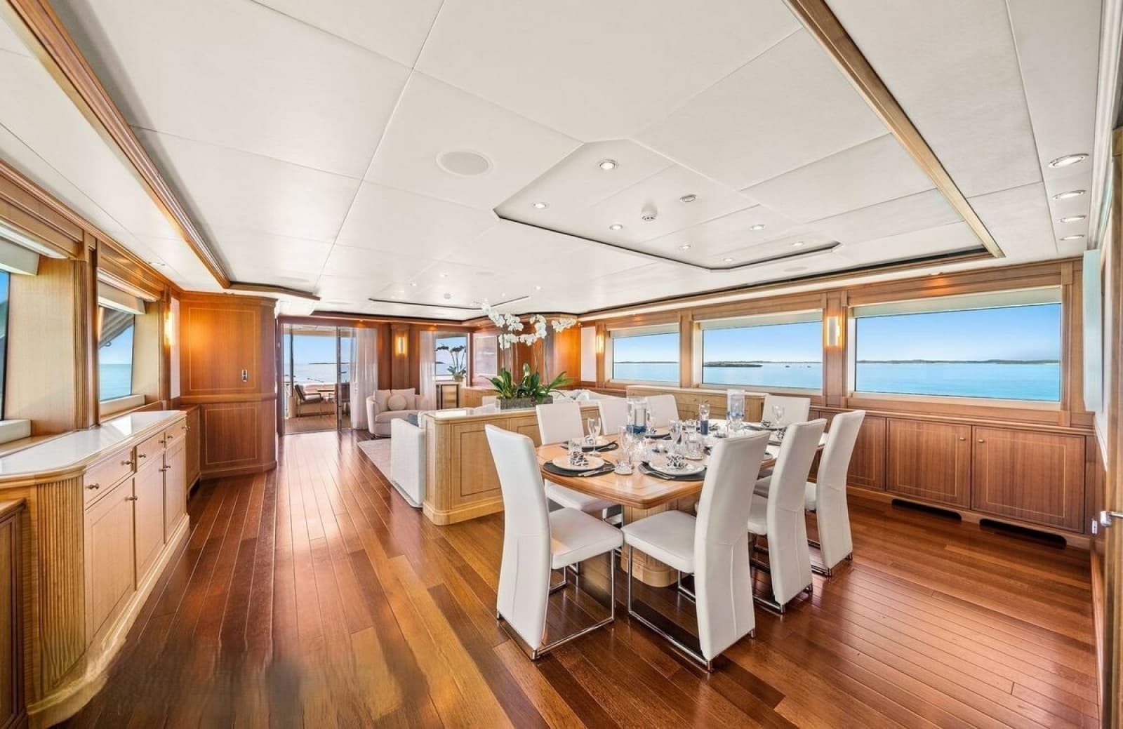 2009 Palmer Johnson Raised Pilothouse Flybridge - Photo 8