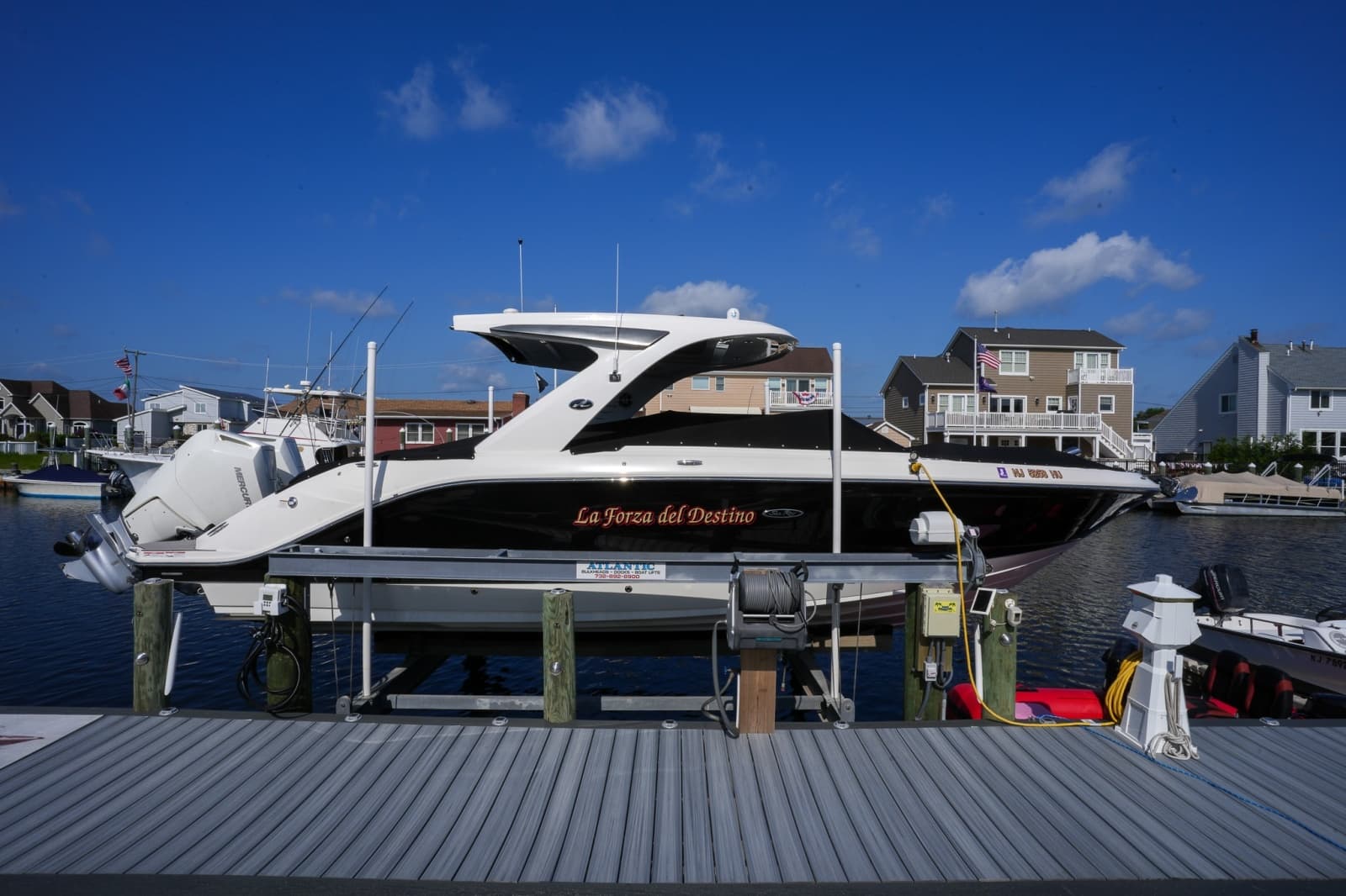 2024 Sea Ray SLX 310 Outboard - Photo 11
