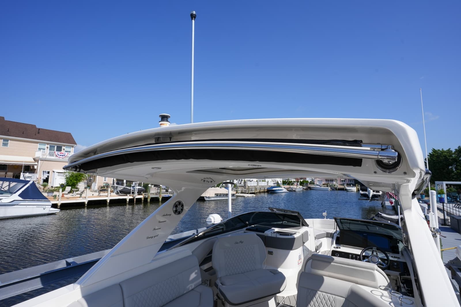 2024 Sea Ray SLX 310 Outboard - Photo 41