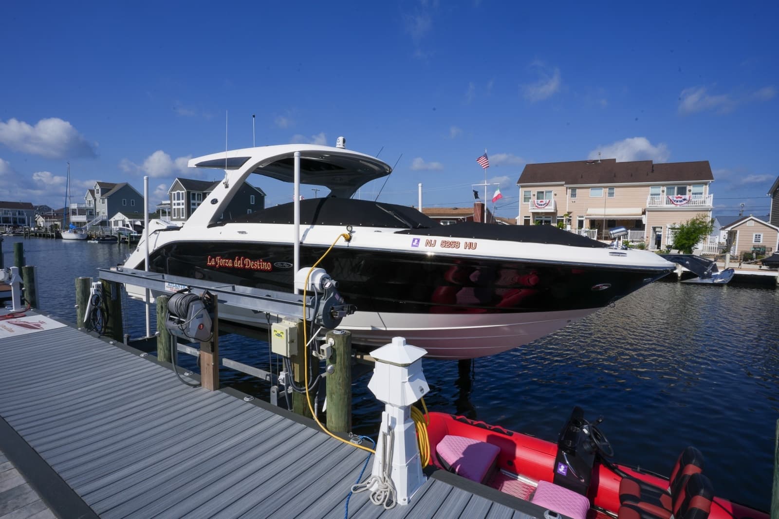 2024 Sea Ray SLX 310 Outboard - Photo 10