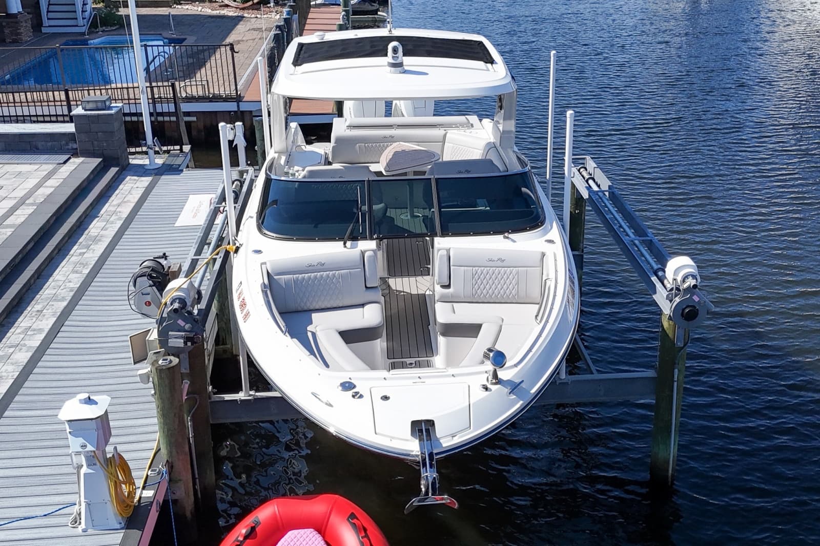 2024 Sea Ray SLX 310 Outboard - Photo 4