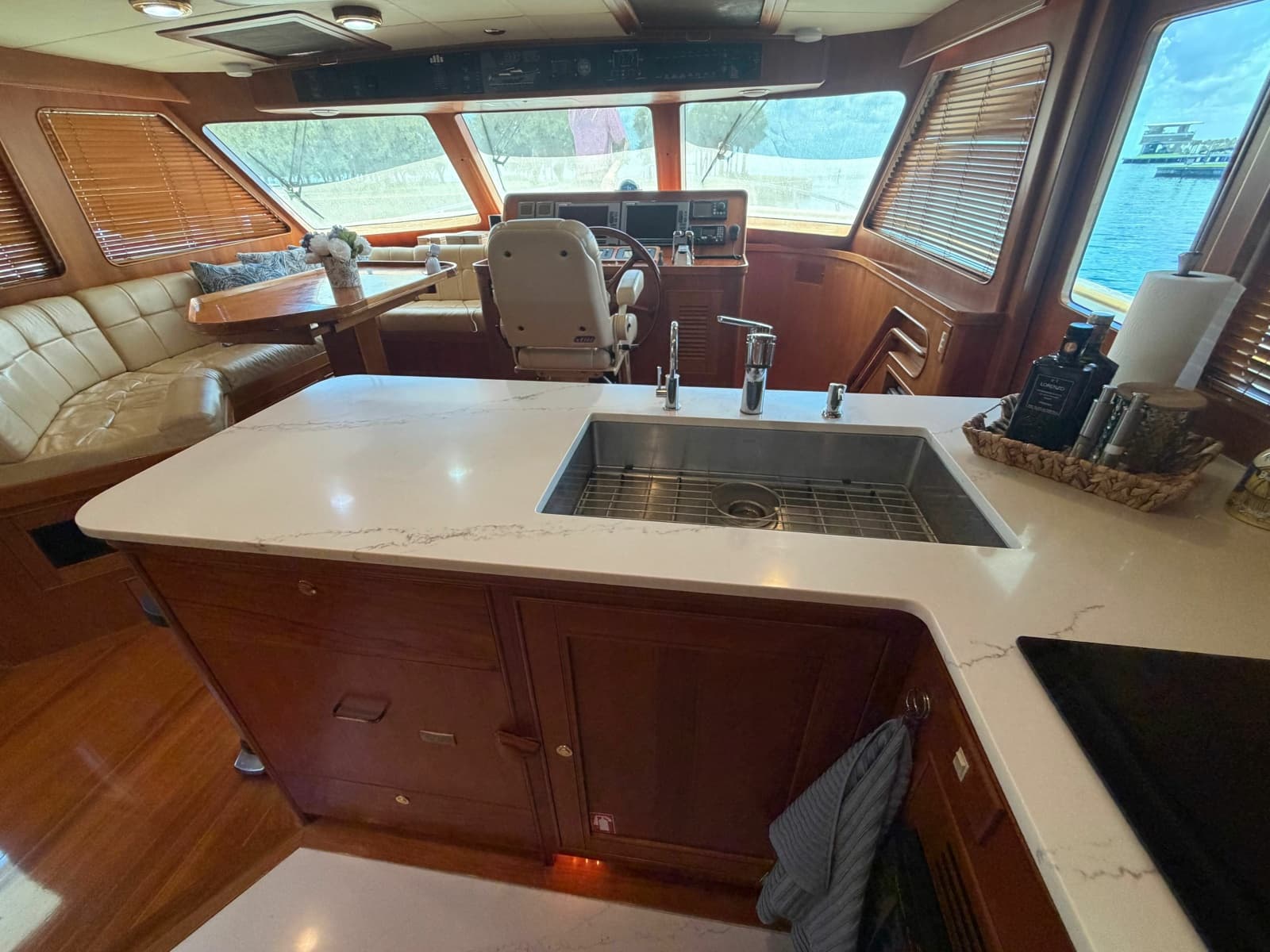 2006 Marlow Explorer 53C - Photo 14