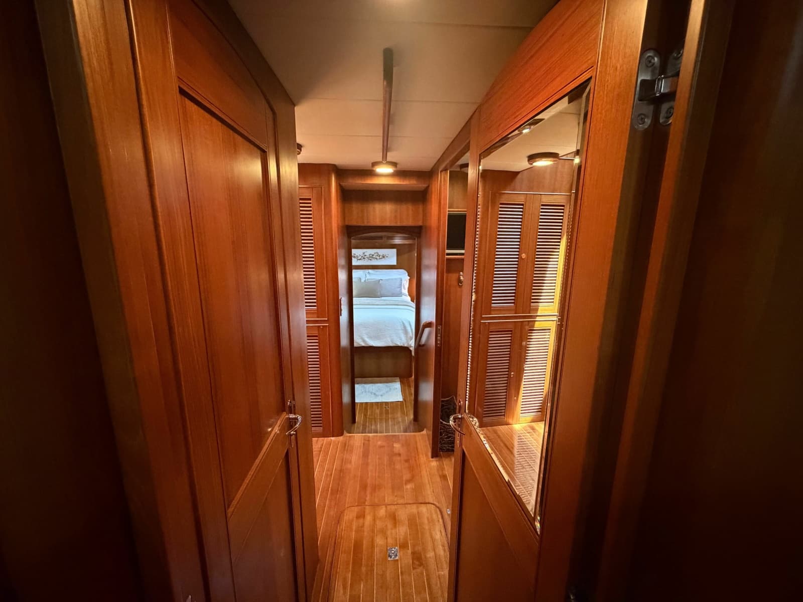 2006 Marlow Explorer 53C - Photo 29