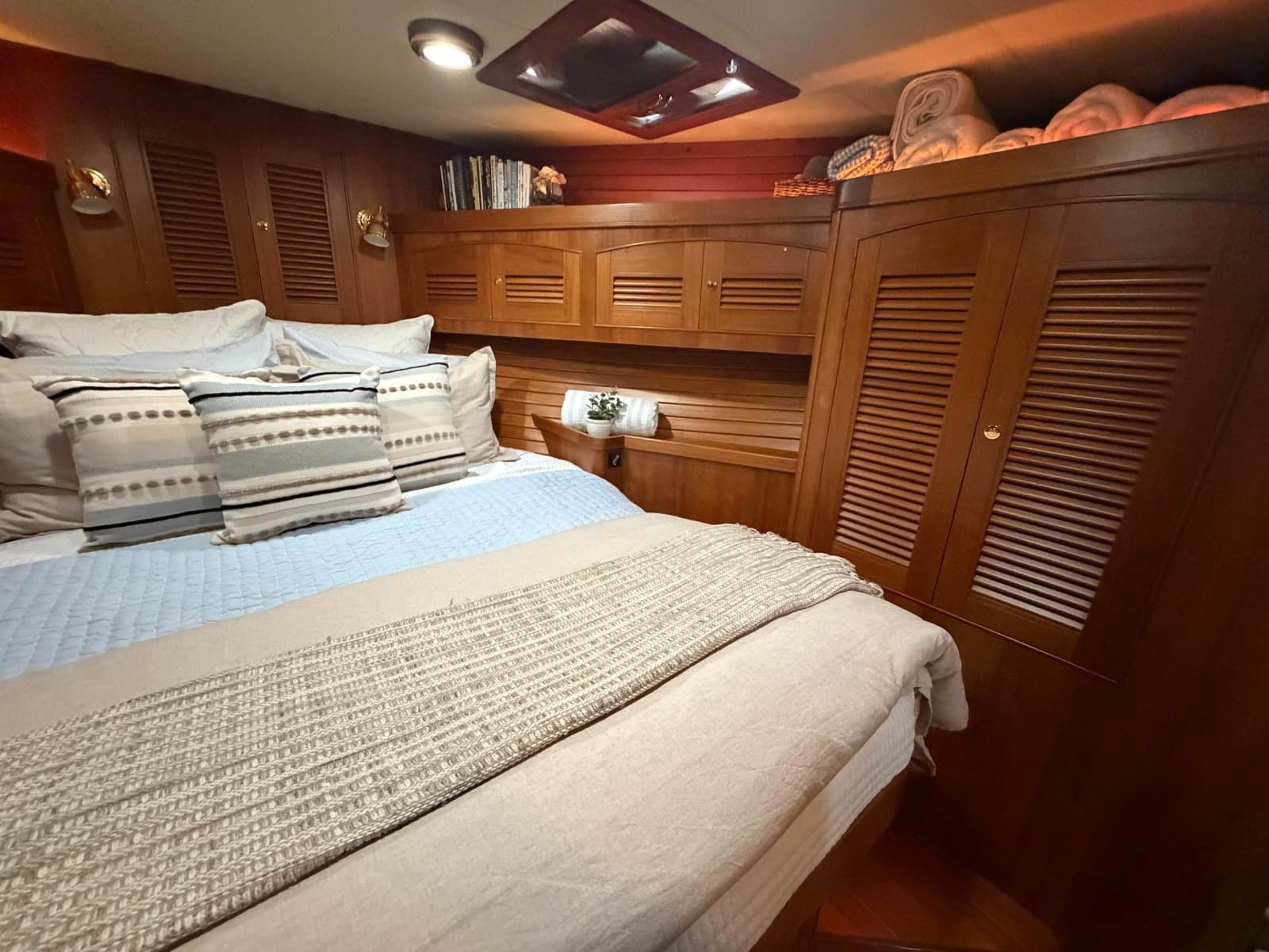 2006 Marlow Explorer 53C - Photo 27