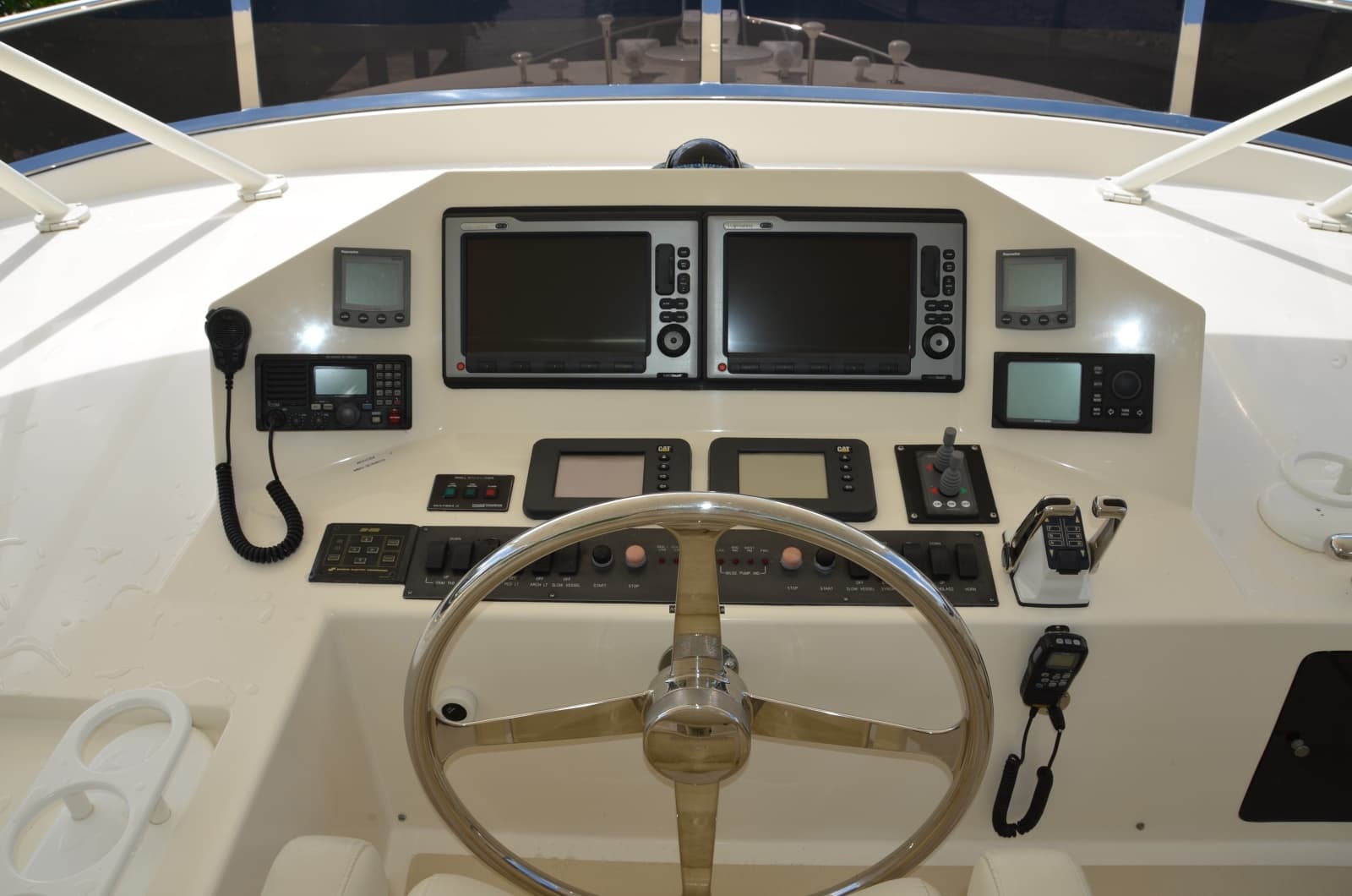 2006 Marlow Explorer 53C - Photo 42