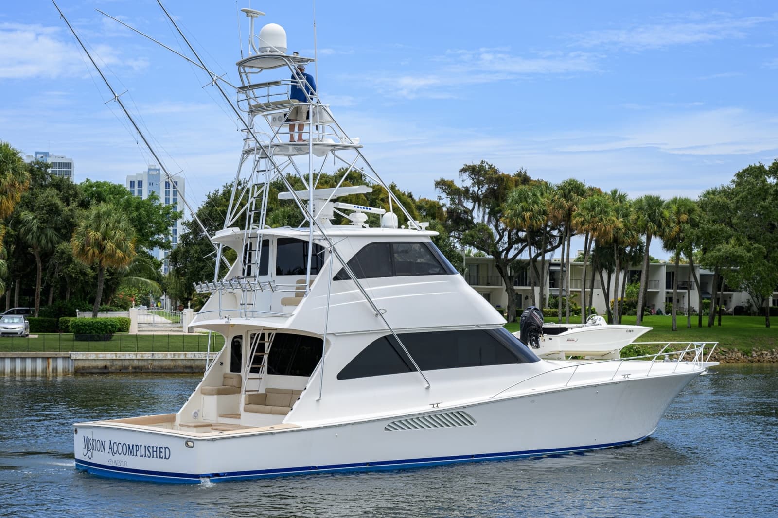 2006 Viking 68 Convertible - Photo 23