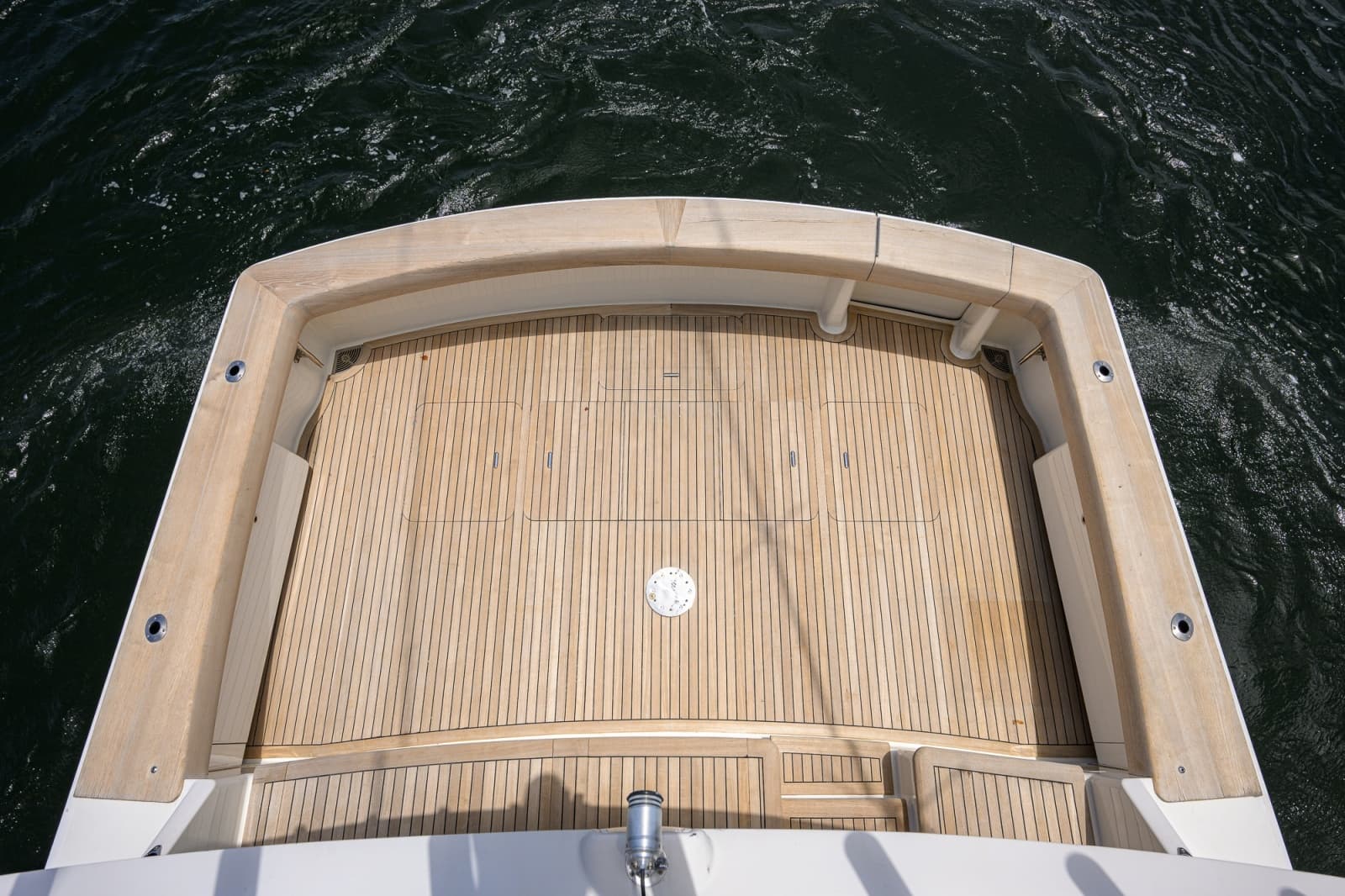 2006 Viking 68 Convertible - Photo 8