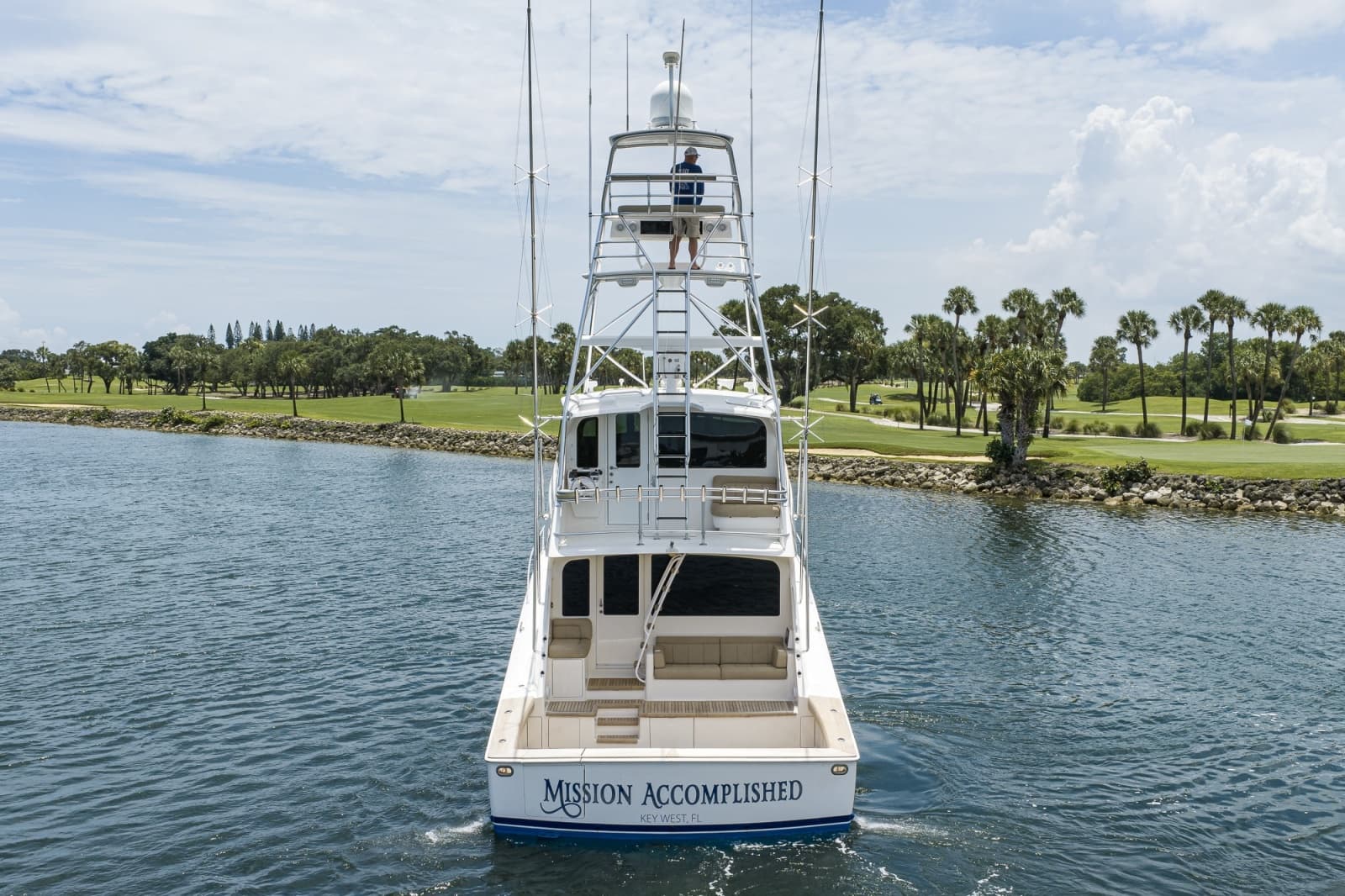 2006 Viking 68 Convertible - Photo 25