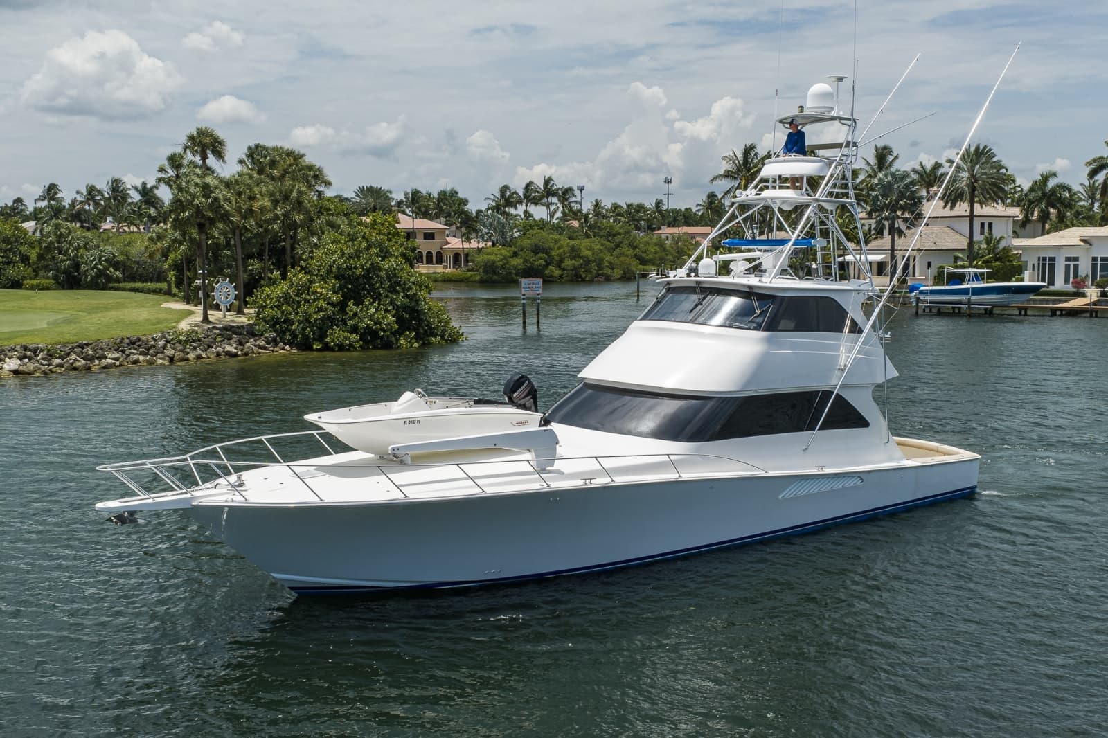 2006 Viking 68 Convertible - Photo 20