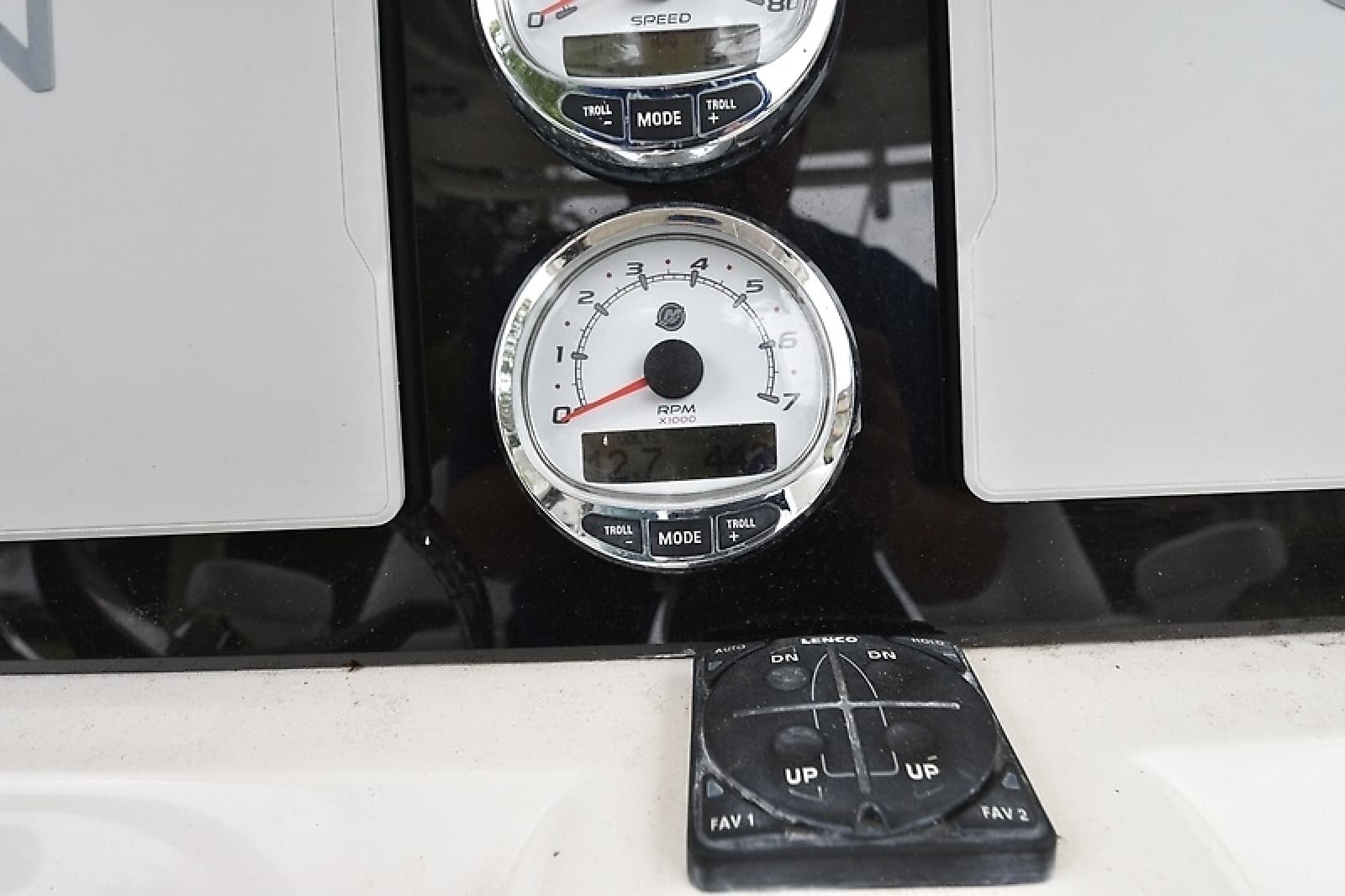 2015 Sailfish 270 - Photo 17