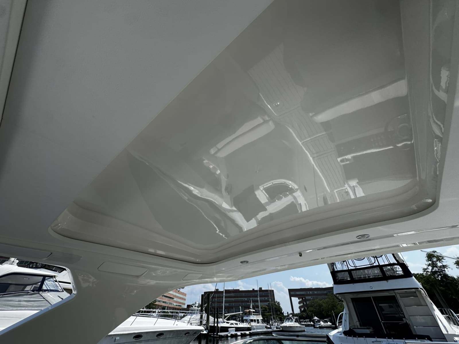 2021 Sea Ray 350 SLX - Photo 14