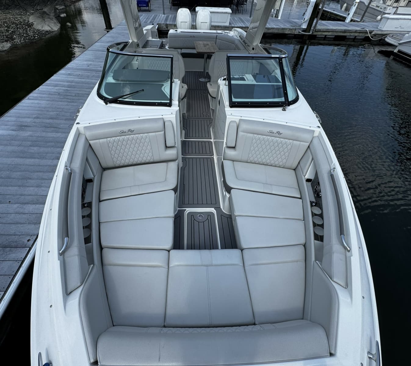 2021 Sea Ray 350 SLX - Photo 19