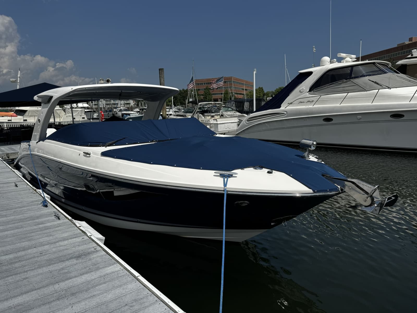 2021 Sea Ray 350 SLX - Photo 4