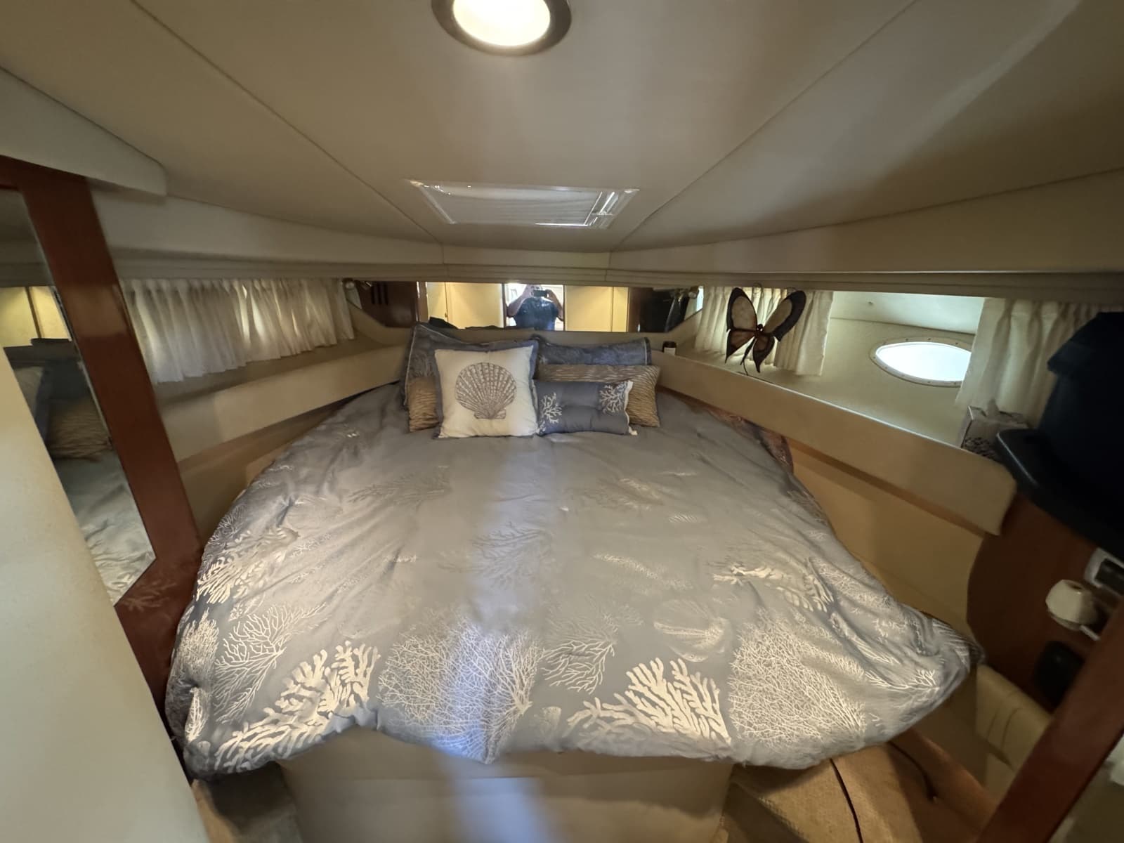 2002 Sea Ray 380 Sundancer - Photo 16