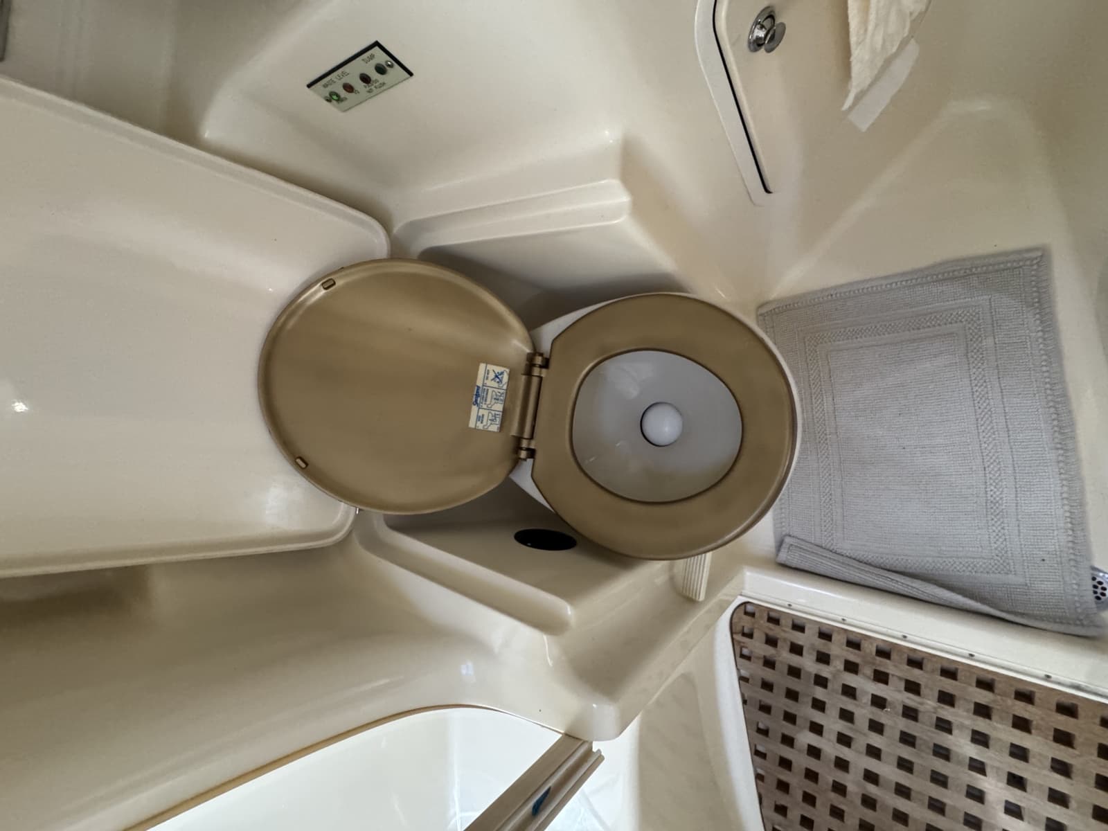 2002 Sea Ray 380 Sundancer - Photo 22