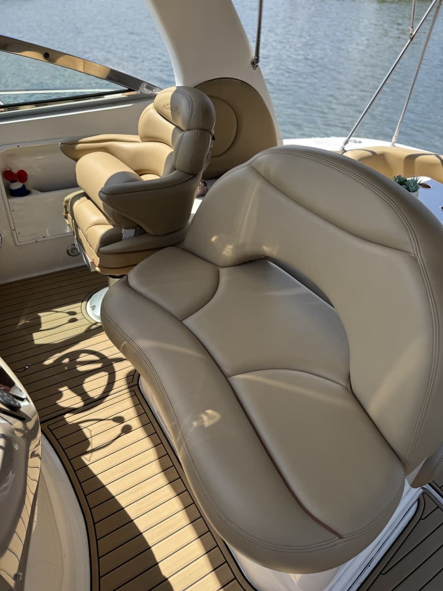 2002 Sea Ray 380 Sundancer - Photo 5