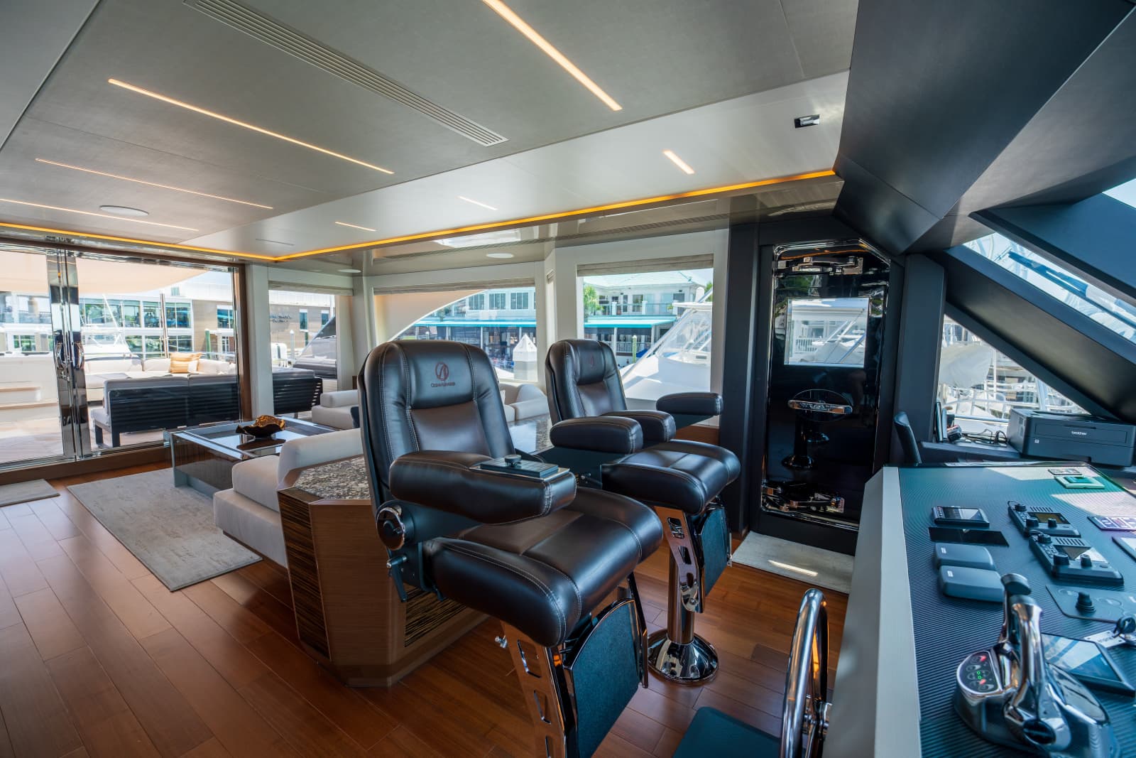 2021 Ocean Alexander 28R - Photo 45