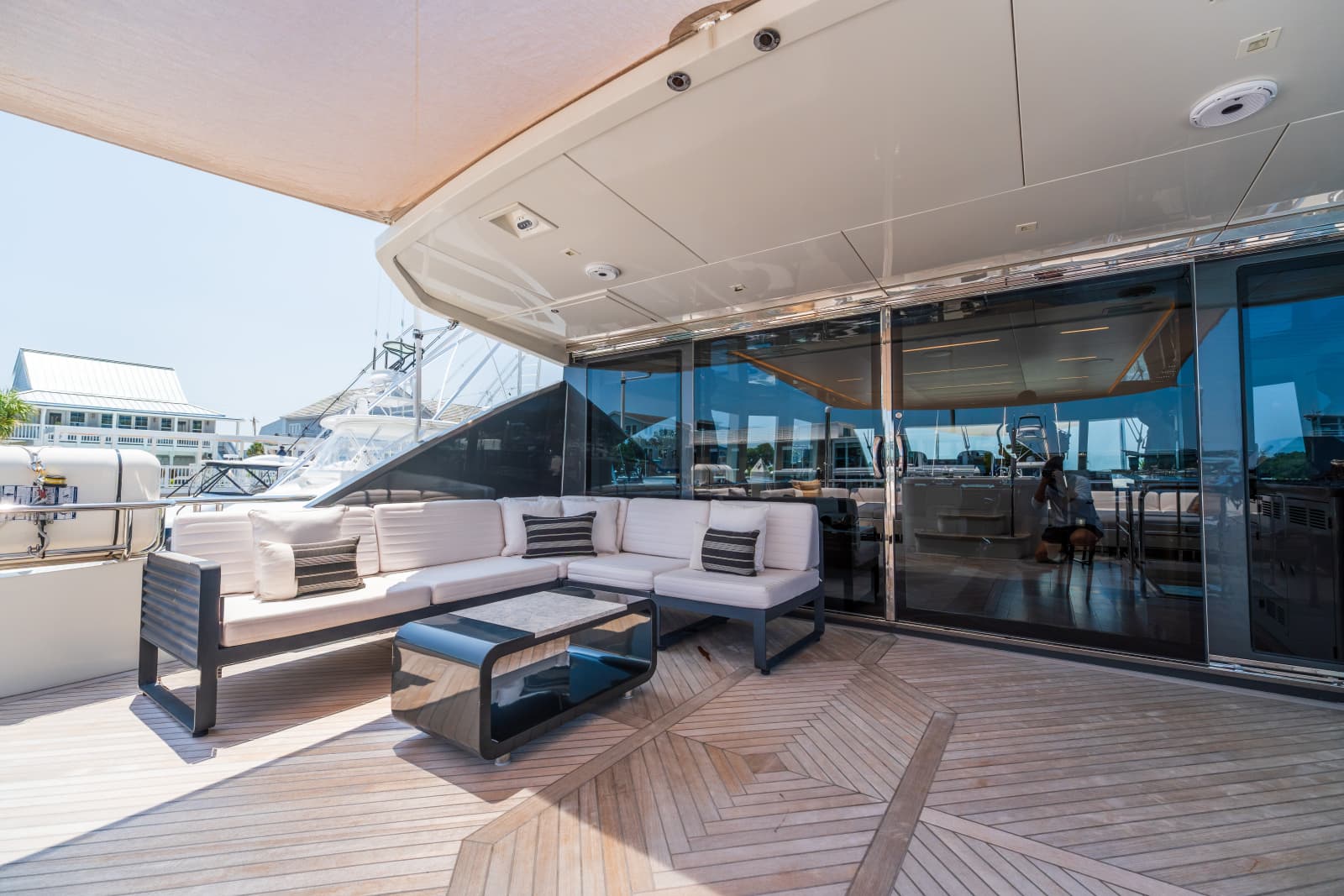 2021 Ocean Alexander 28R - Photo 56