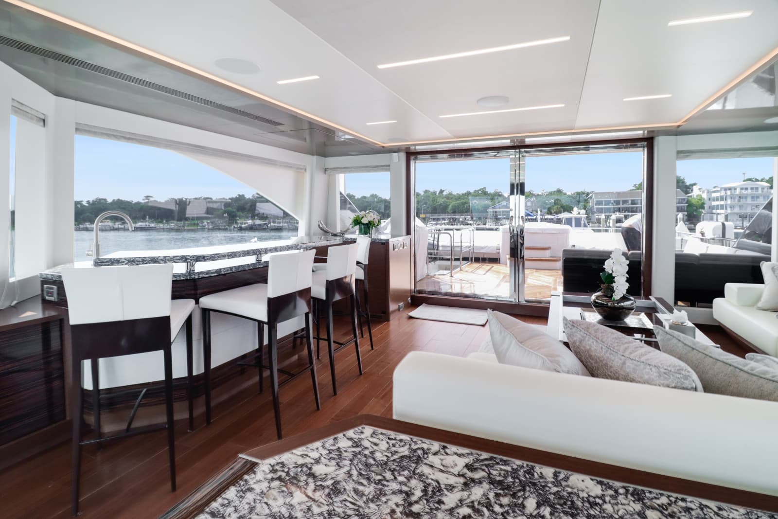 2021 Ocean Alexander 28R - Photo 39