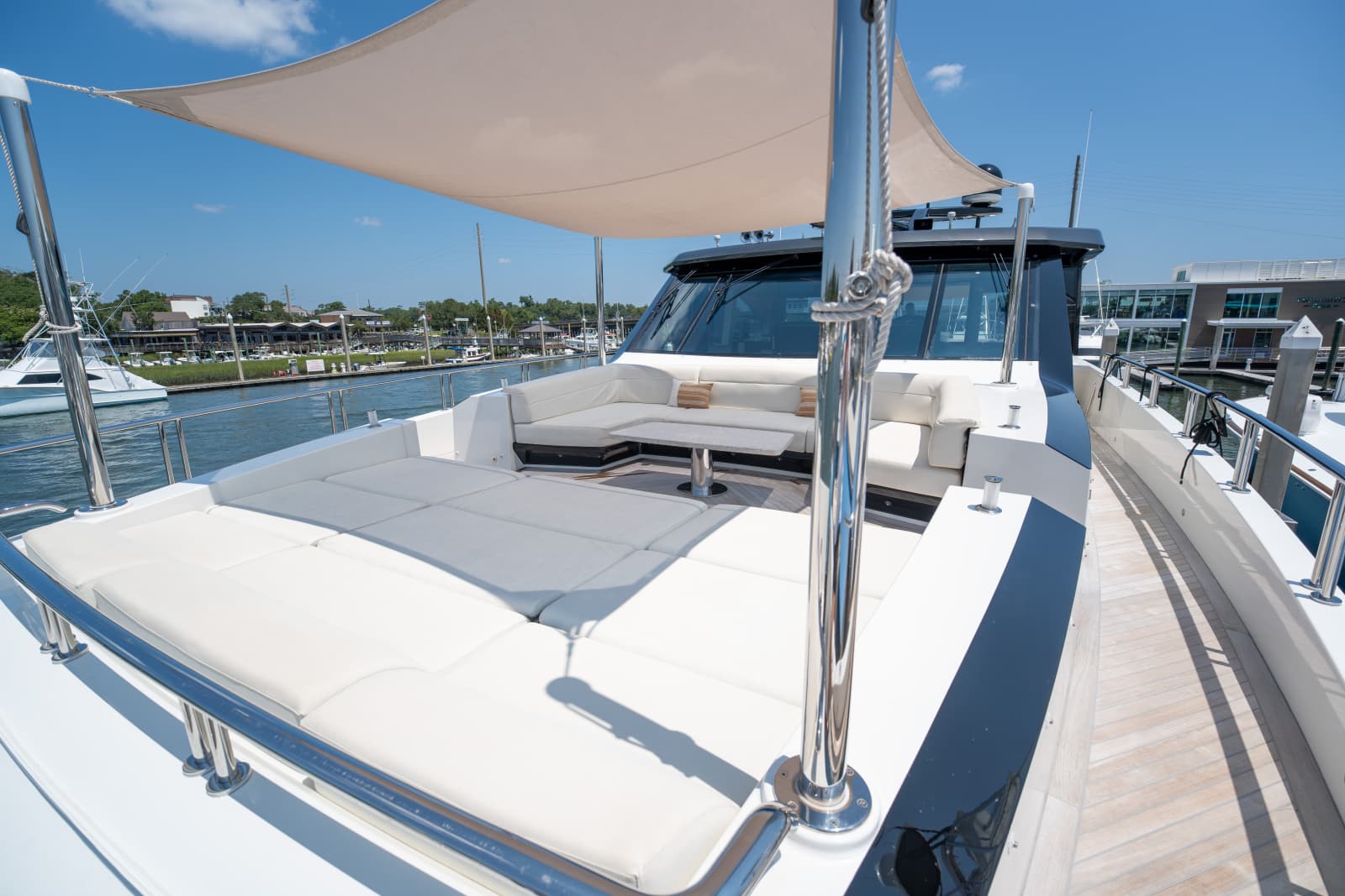 2021 Ocean Alexander 28R - Photo 39
