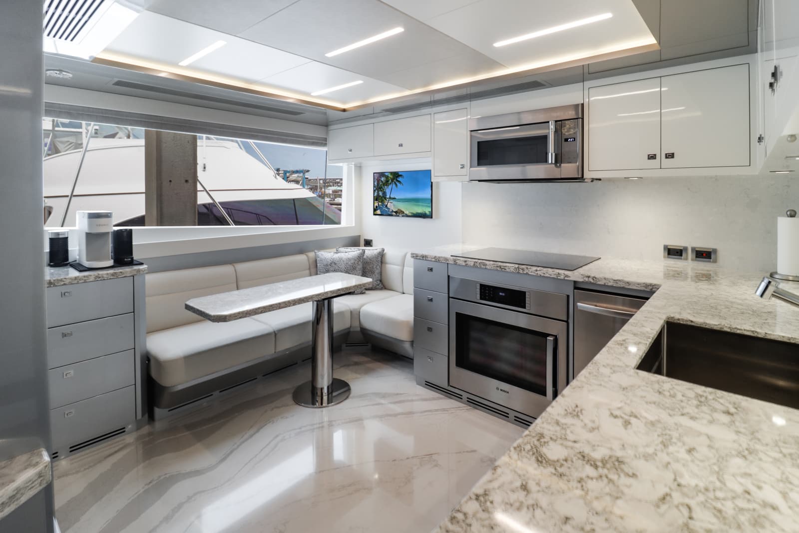 2021 Ocean Alexander 28R - Photo 85