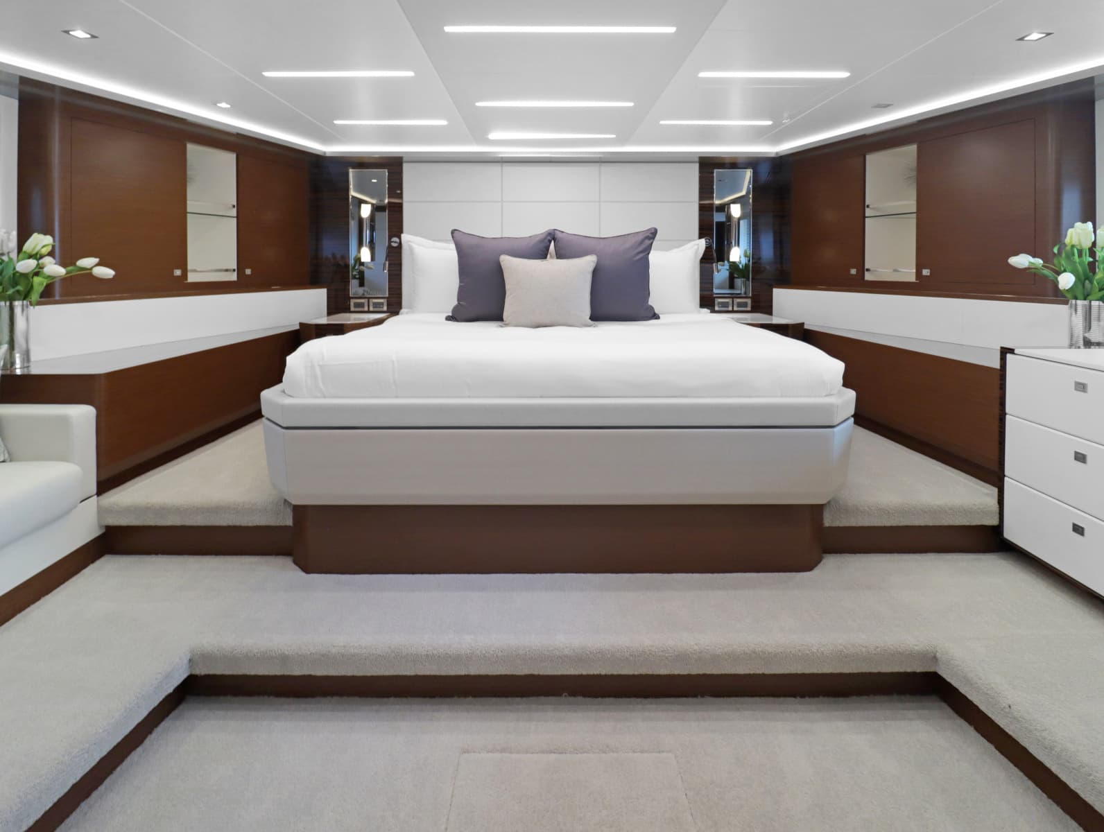 2021 Ocean Alexander 28R - Photo 69