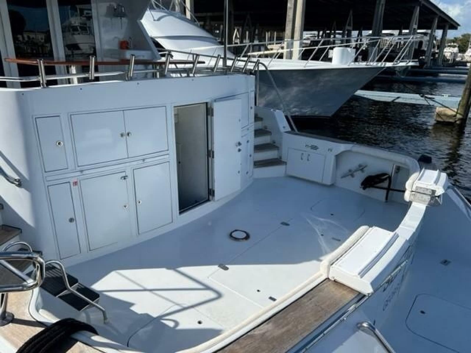 1996 Hatteras  - Photo 34