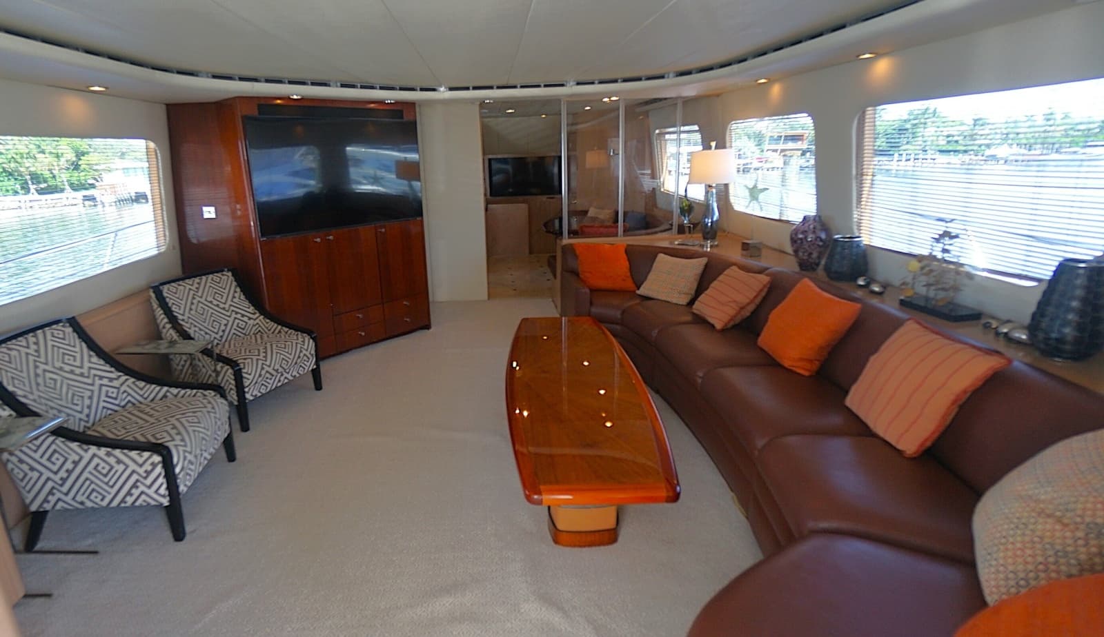 1996 Hatteras  - Photo 4