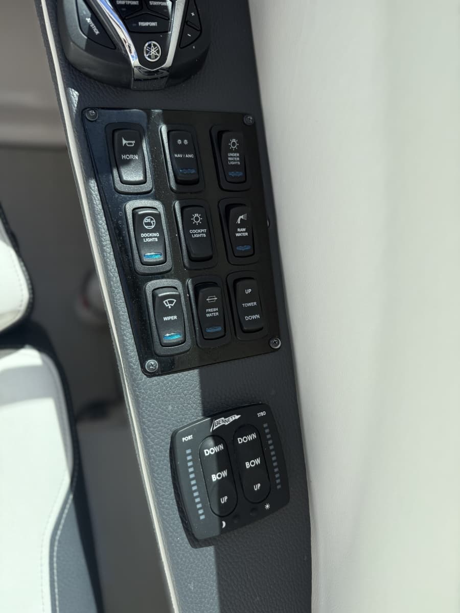 2022 Regal 33OBX - Photo 33