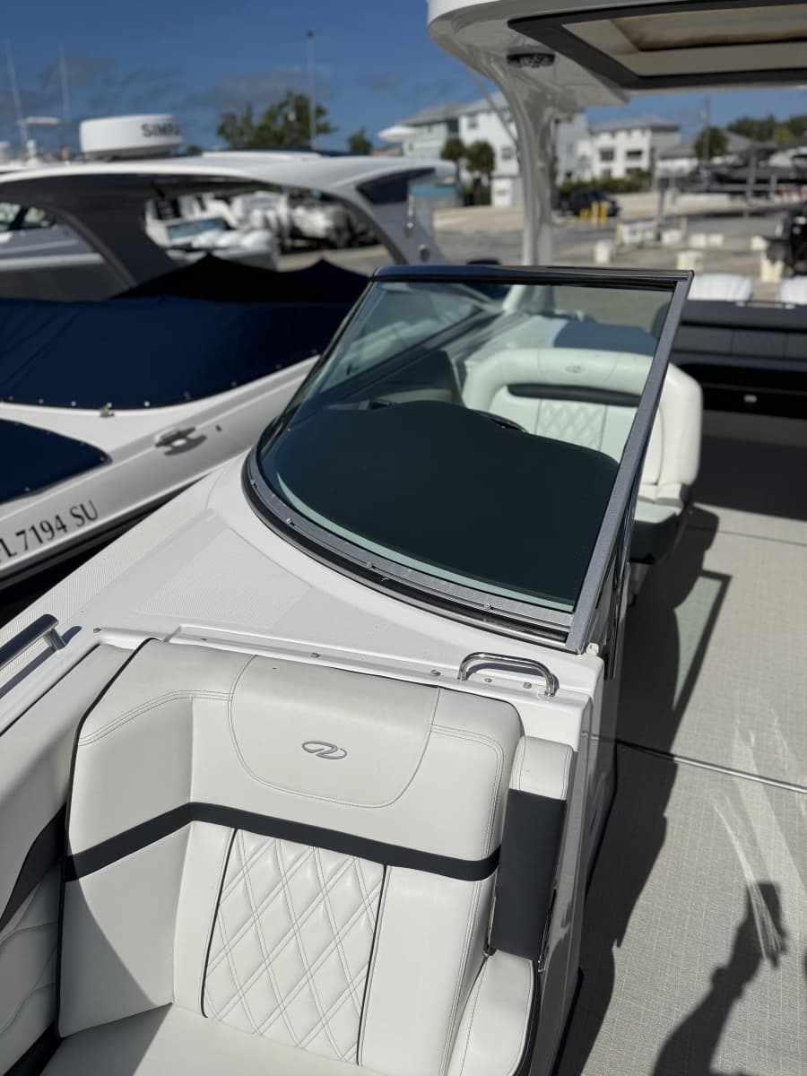 2022 Regal 33OBX - Photo 27