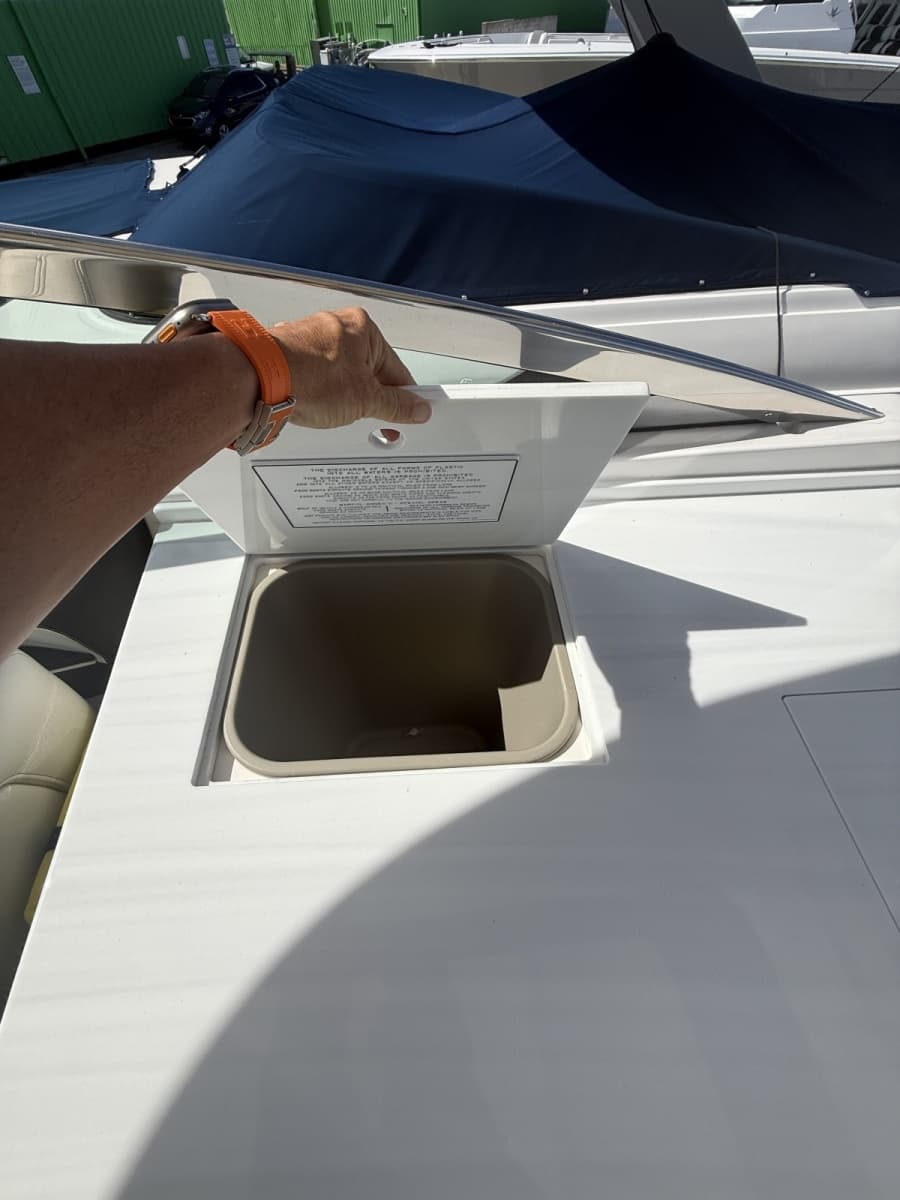 2022 Regal 33OBX - Photo 38