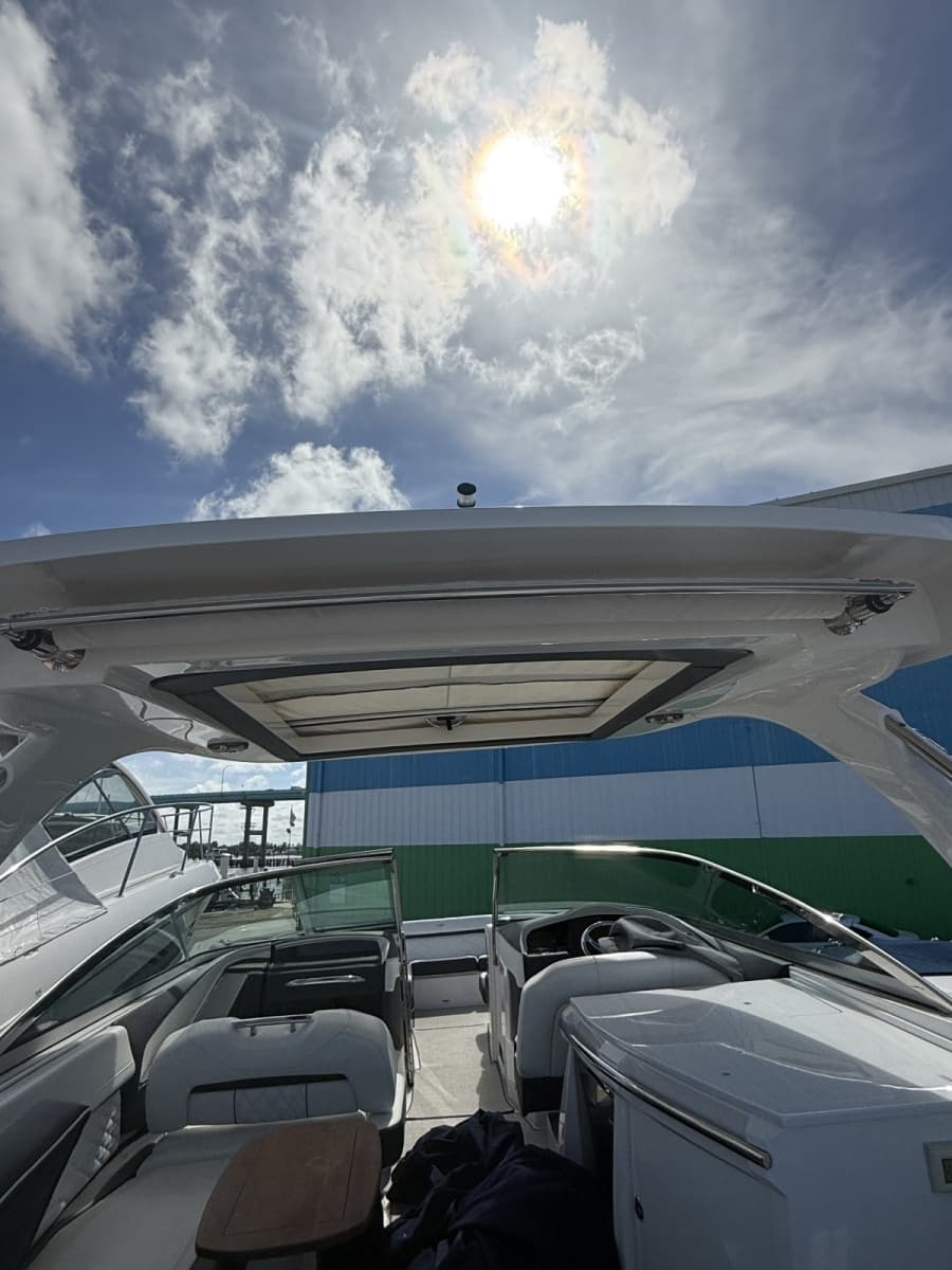 2022 Regal 33OBX - Photo 9