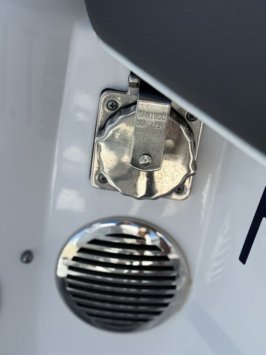 2022 Regal 33OBX - Photo 43