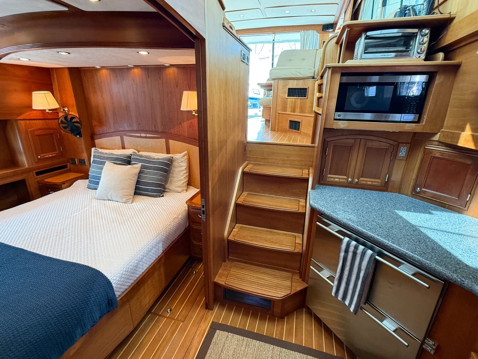 2007 Sabre 52 Salon Express - Photo 29