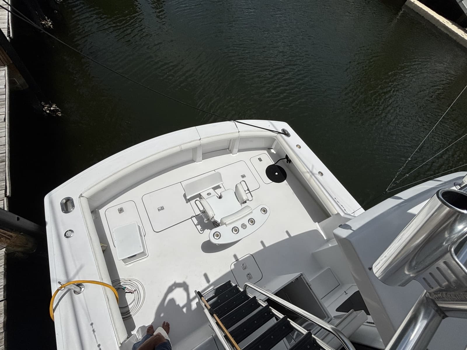 2005 Hatteras Convertible - Photo 15